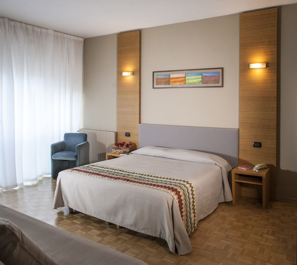 Hotel Clarici 스폴레토 외부 사진