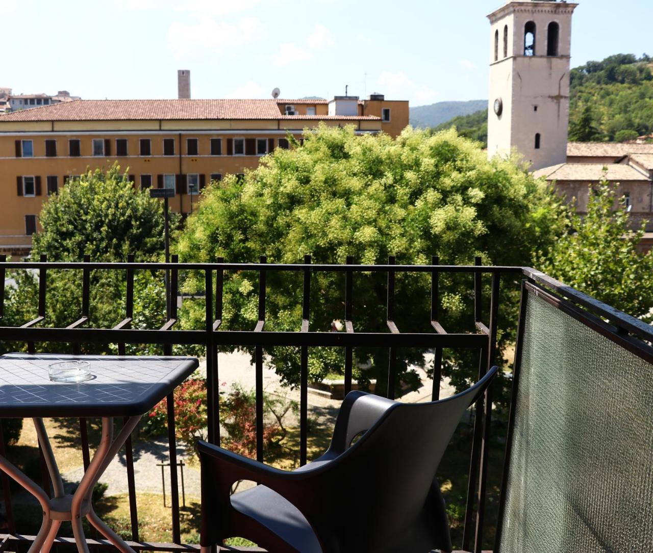 Hotel Clarici 스폴레토 외부 사진